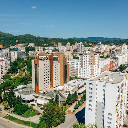 Grand Hotel Тузла Экстерьер фото